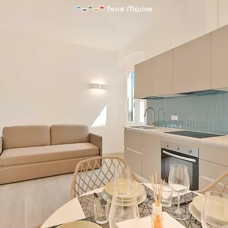 Апартаменты The Cavour, Terremarine